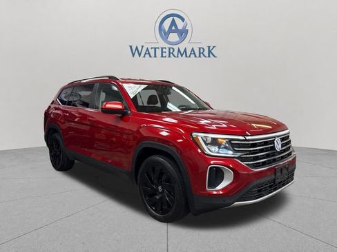 Used 2024 Volkswagen Atlas SE AWD/4WD image 8