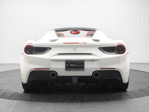 Used 2019 Ferrari 488 Spider RWD image 6