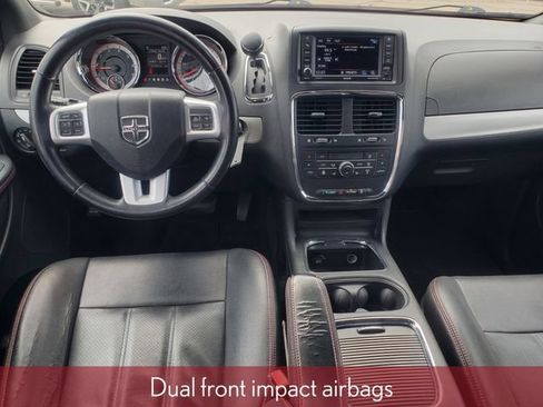 Used 2018 Dodge Grand Caravan GT FWD image 32