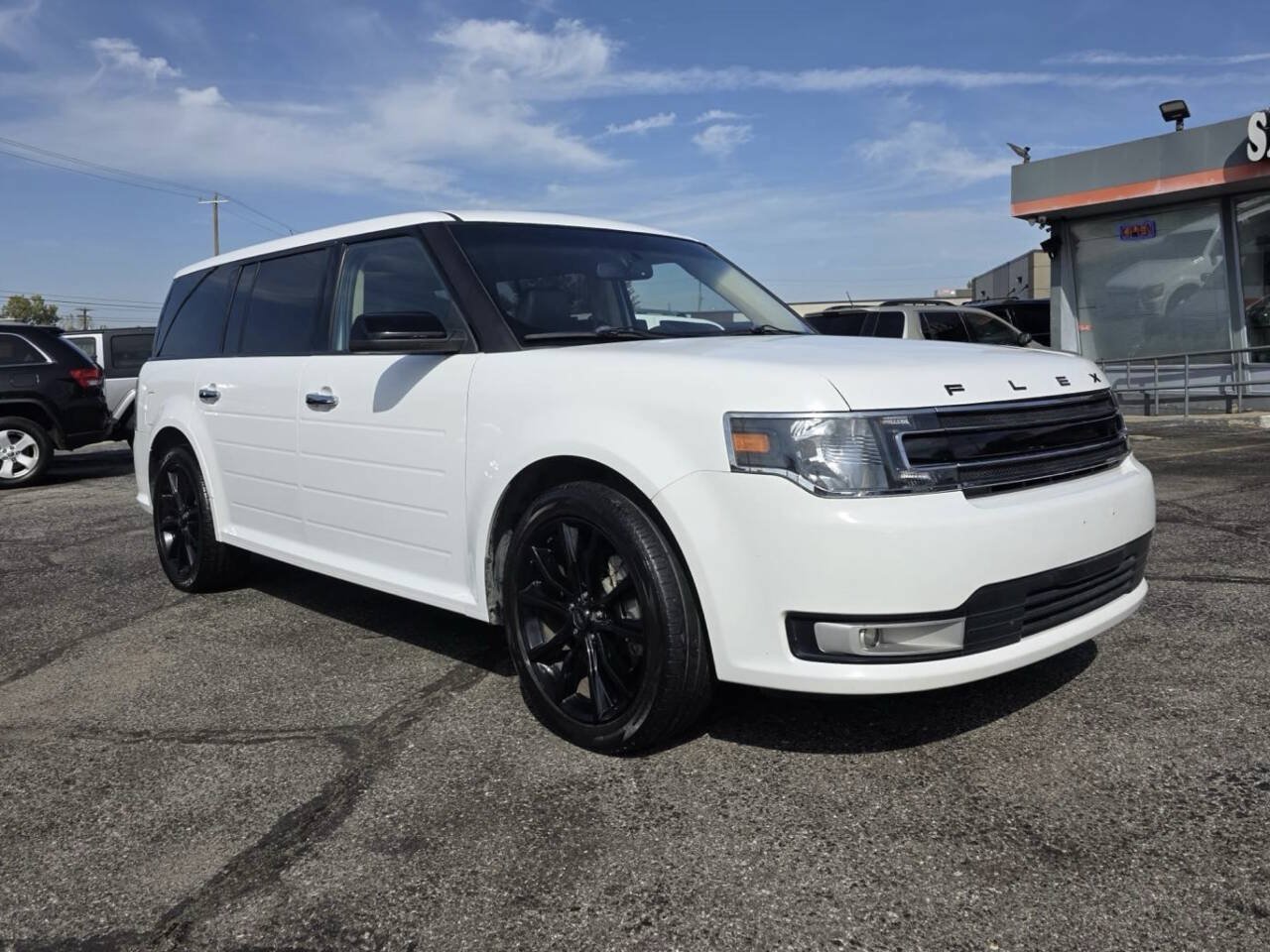 Used 2018 Ford Flex SEL w/ Equipment Group 202A FWD image 2