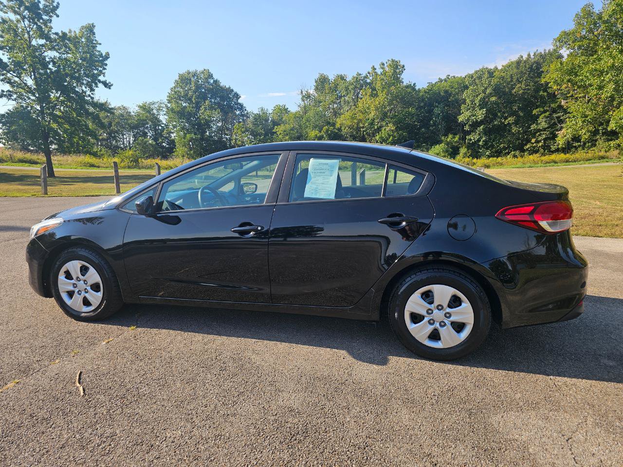 Used 2017 Kia Forte LX w/ LX Popular Package FWD image 8