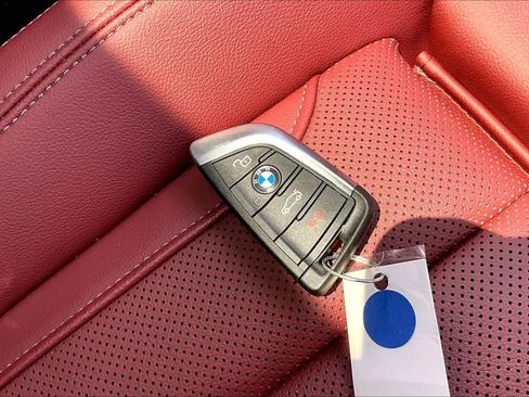 Used 2025 BMW 330i Sedan RWD image 14