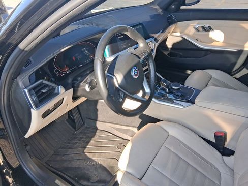 Used 2020 BMW 330i Sedan w/ Premium Package image 8