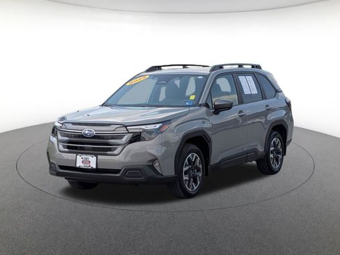 Certified 2025 Subaru Forester Premium w/ Convenience Package #2 AWD/4WD image 3