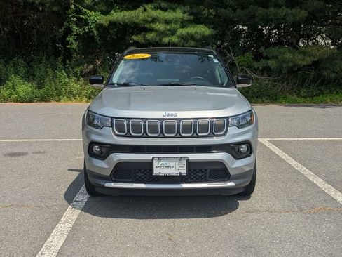 Certified 2022 Jeep Compass Limited w/ Sun and Sound Group AWD/4WD image 3