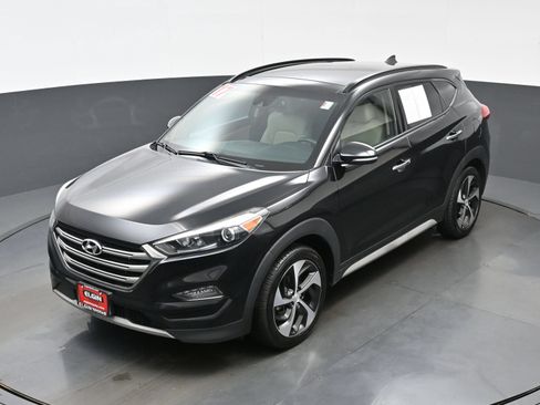 Used 2017 Hyundai Tucson Limited w/ Limited Ultimate Package 03 AWD/4WD image 39