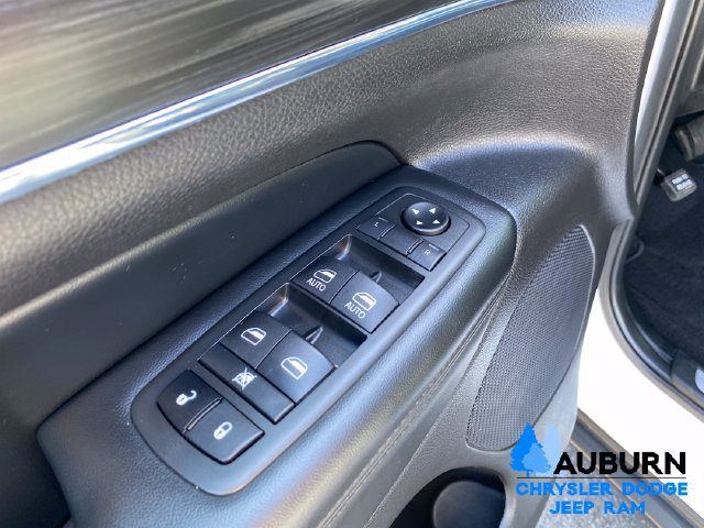 Used 2020 Jeep Grand Cherokee Limited w/ Trailer Tow Group IV AWD/4WD image 10