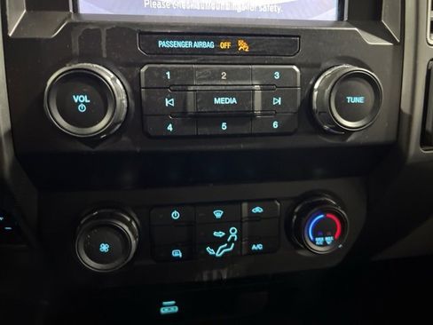 Used 2020 Ford F250 XLT image 24