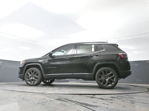 New 2026 Jeep Compass Latitude image 49