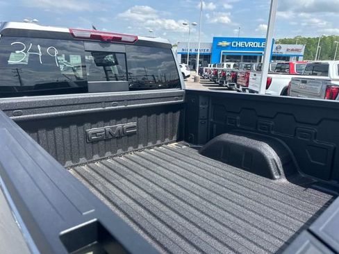 New 2026 GMC Sierra 1500 AT4 w/ AT4 Premium Package AWD/4WD image 13