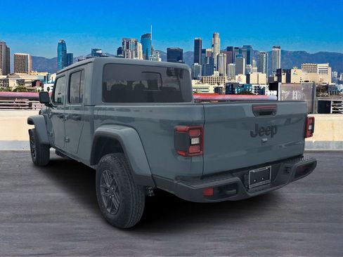 New 2026 Jeep Gladiator Sport image 5