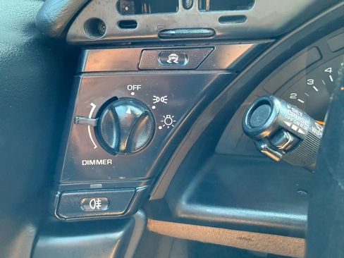 Used 1994 Chevrolet Corvette Convertible RWD image 35