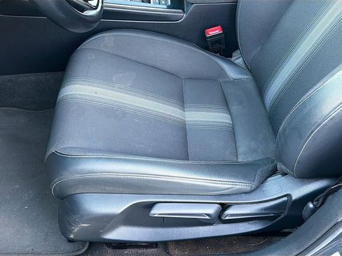 Used 2023 Honda Civic Sport image 18