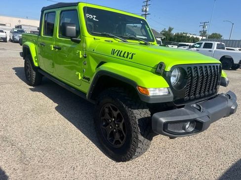 Used 2021 Jeep Gladiator Sport AWD/4WD image 3