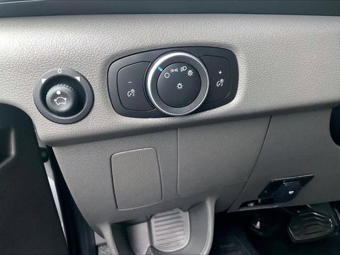 Used 2022 Ford Transit 350 DRW image 24