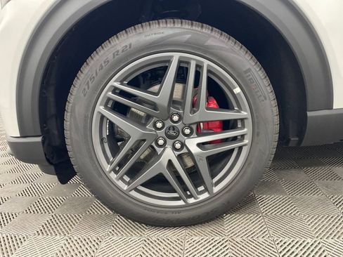 New 2025 Ford Explorer ST image 11