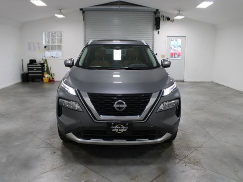 Used 2023 Nissan Rogue Platinum w/ Platinum Premium Package image 3