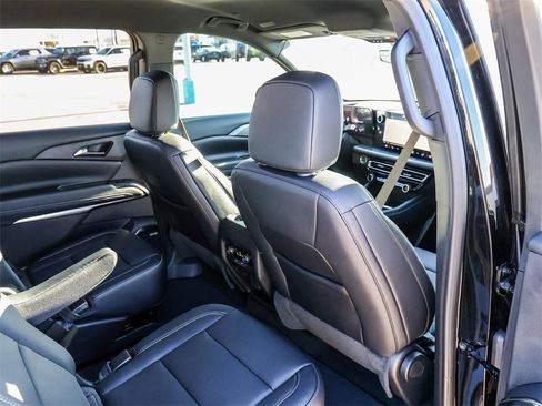 Used 2026 Chevrolet Traverse LT w/ Enhanced Driving Package image 22