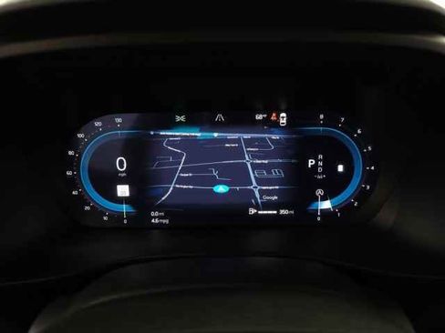 Certified 2025 Volvo XC40 B5 Core image 22