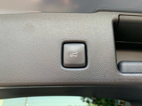 Certified 2025 Ford Escape ST-Line Select w/ Tech Pack #1 AWD/4WD image 7