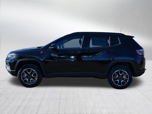 New 2026 Jeep Compass Trailhawk image 4