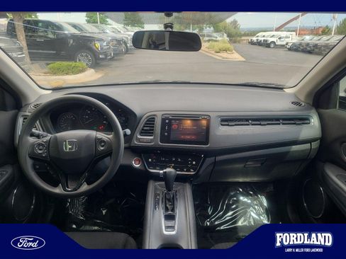 Used 2017 Honda HR-V EX image 20