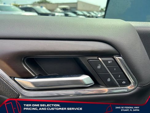 Used 2024 GMC Sierra 1500 Denali AWD/4WD image 12