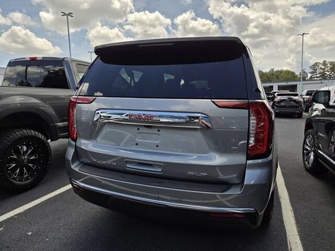 Used 2023 GMC Yukon XL SLT RWD image 9