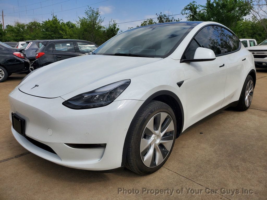 Used 2022 Tesla Model Y Long Range AWD/4WD image 2