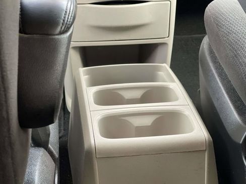 Used 2016 Dodge Grand Caravan SE w/ Quick Order Package 29E SE image 16