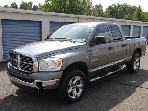 Used 2008 Dodge Ram 1500 Truck SLT w/ Popular Equipment Group AWD/4WD image 2