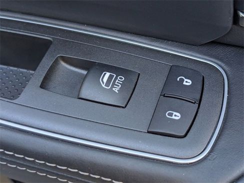 Used 2022 RAM 2500 Limited w/ Safety Group image 35