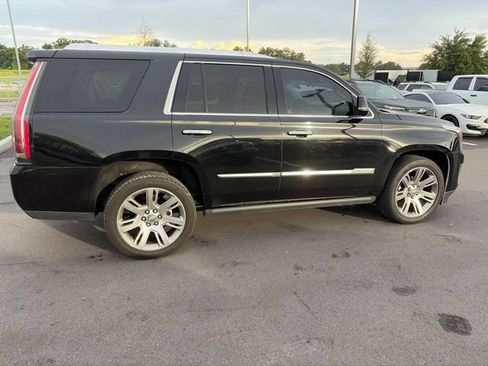 Used 2015 Cadillac Escalade Premium AWD/4WD image 6