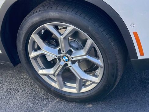Used 2024 BMW X3 xDrive30i w/ Convenience Package AWD/4WD image 4