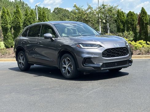 Used 2023 Honda HR-V EX-L image 2