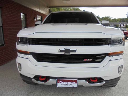 Used 2018 Chevrolet Silverado 1500 LT w/ All Star Edition AWD/4WD image 3