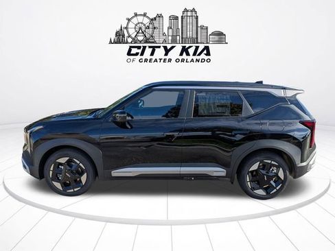 New 2027 Kia Seltos S FWD image 3