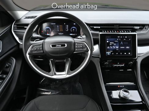 Used 2023 Jeep Grand Cherokee L Laredo image 19