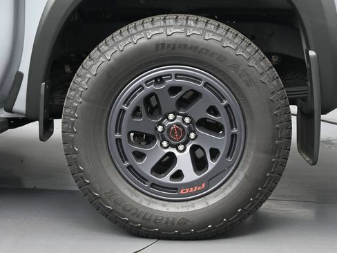 Certified 2025 Nissan Frontier PRO-4X AWD/4WD image 21
