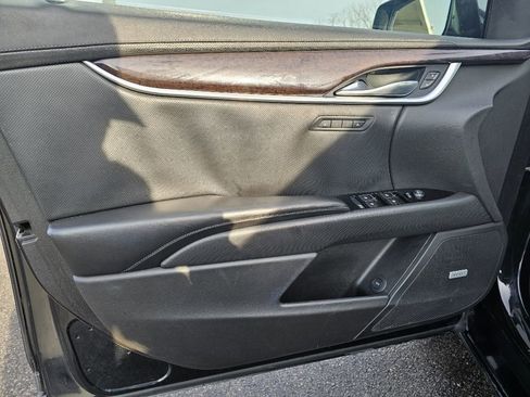 Used 2016 Cadillac XTS Luxury w/ Driver Awareness Package image 38