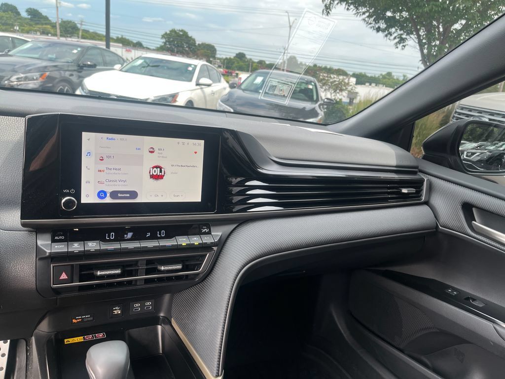 Used 2026 Toyota Camry SE FWD image 15