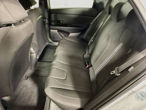 Certified 2025 Hyundai Elantra Sport FWD image 24