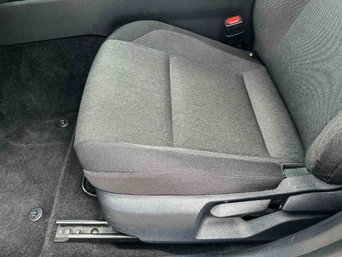 Used 2025 Toyota Camry LE image 15