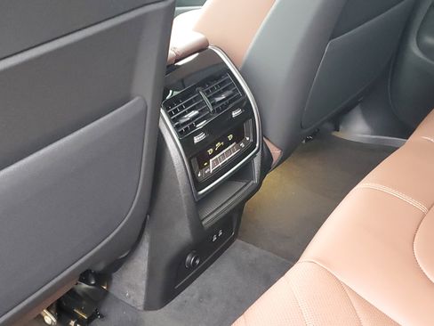 New 2026 BMW X5 xDrive40i w/ Climate Comfort Package AWD/4WD image 25