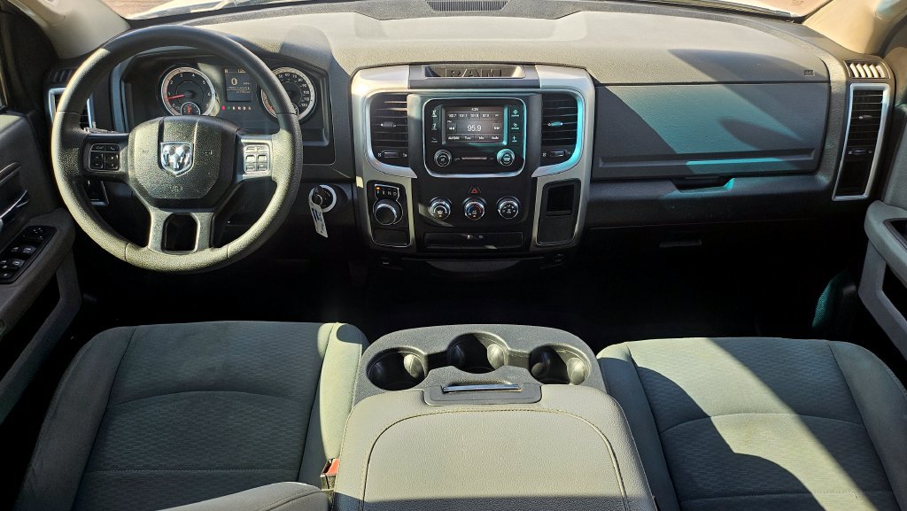 Used 2019 RAM 1500 Classic SLT RWD image 5