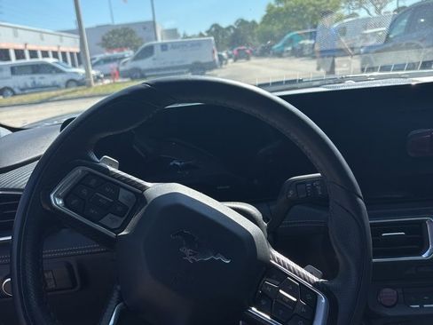 Used 2025 Ford Mustang GT Premium image 4