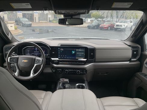 Used 2023 Chevrolet Silverado 1500 LTZ image 30