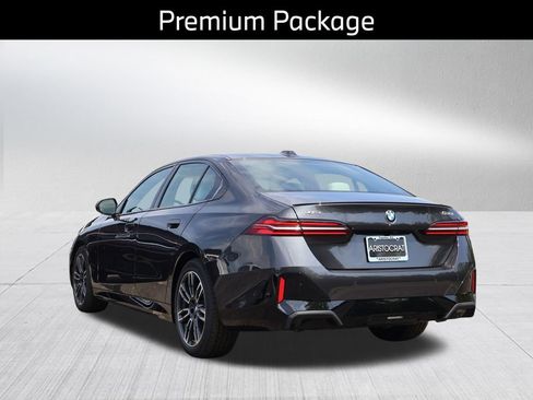 New 2027 BMW 530i xDrive w/ M Sport Package AWD/4WD image 6