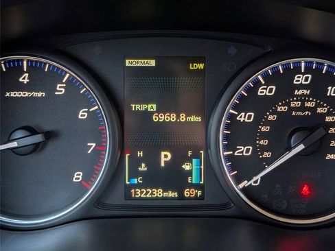 Used 2016 Mitsubishi Outlander GT AWD/4WD image 8