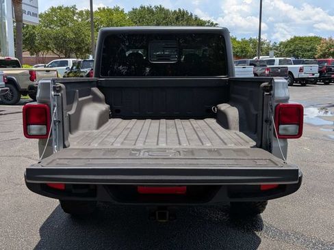 Used 2021 Jeep Gladiator Sport AWD/4WD image 14